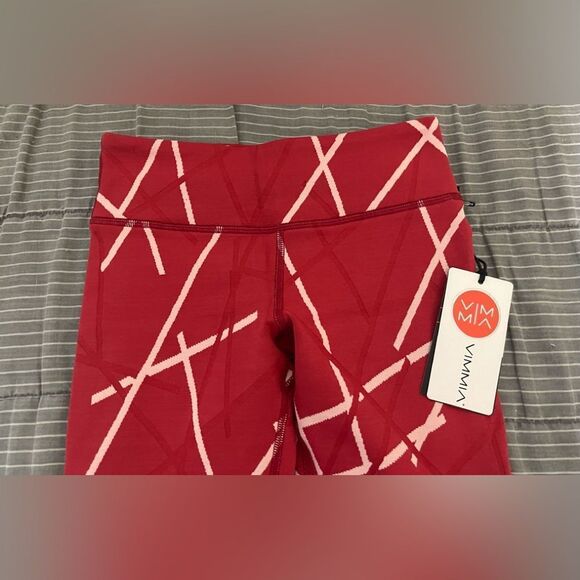 NWT Vimmia Hatch Jacquard Red White Pattern Leggings - Picture 6 of 9